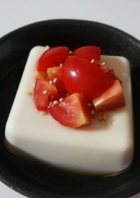 中華風～豆腐のミニトマトのせ。