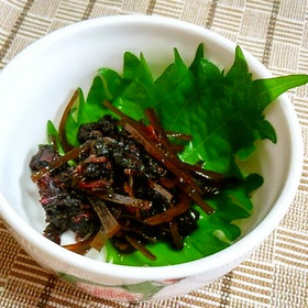 赤紫蘇と昆布の佃煮☆鰹節入り♪