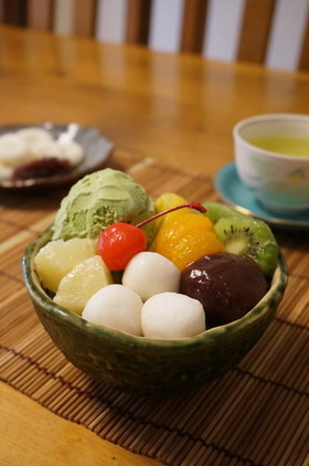 抹茶アイスと白玉フルーツあんみつ