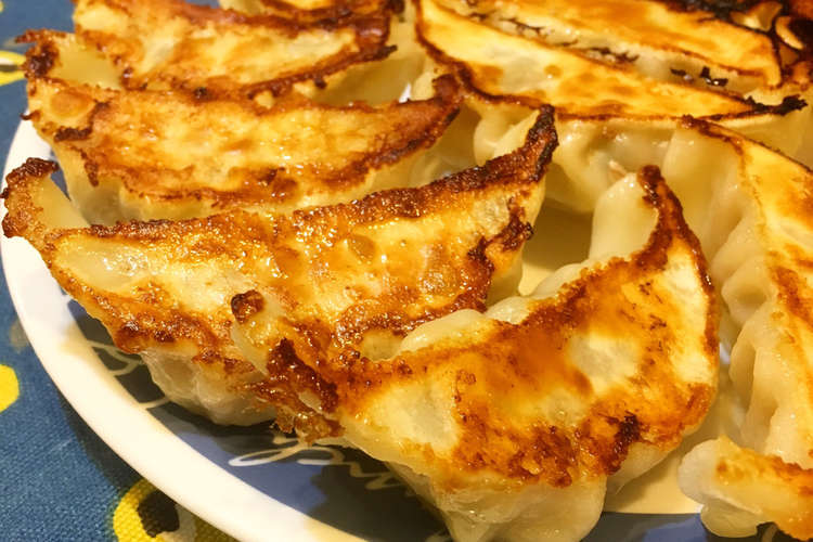 宇都宮発 冷凍餃子の美味しい焼き方 レシピ 作り方 By まーーーこ クックパッド 簡単おいしいみんなのレシピが356万品