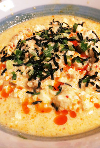 鳥ひき肉と豆腐の冷たいピリ辛豆乳スープ