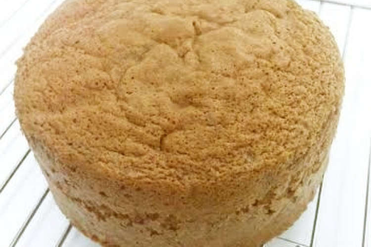 ふわふわココアスポンジケーキ 12cm レシピ 作り方 By なお0305 クックパッド 簡単おいしいみんなのレシピが349万品