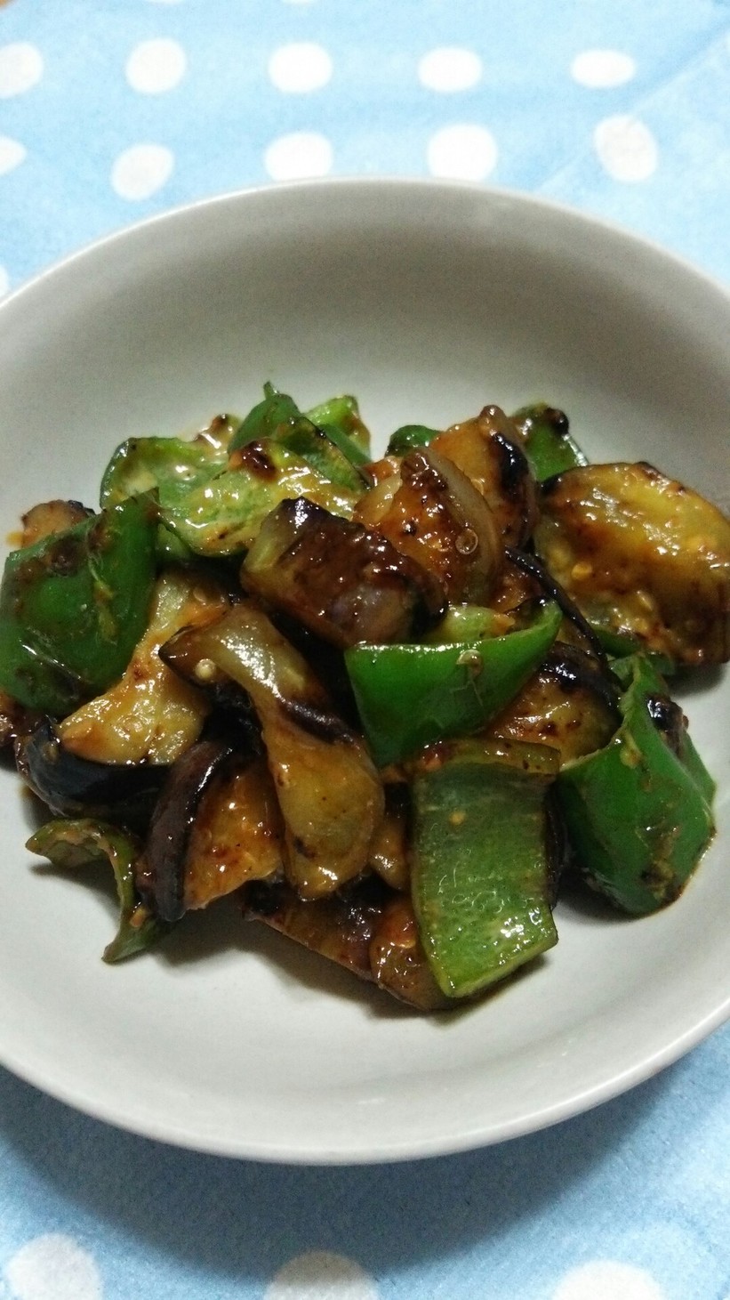 なすとピーマンの味噌マヨ炒め by えれふぁんとん 【クックパッド】 簡単おいしいみんなのレシピが357万品