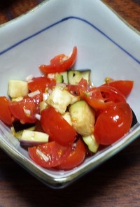 ミニトマトと茄子のピリ辛漬物