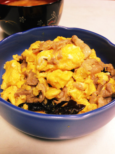 簡単♩卵と豚肉の炒め物（たまご大量消費）の写真