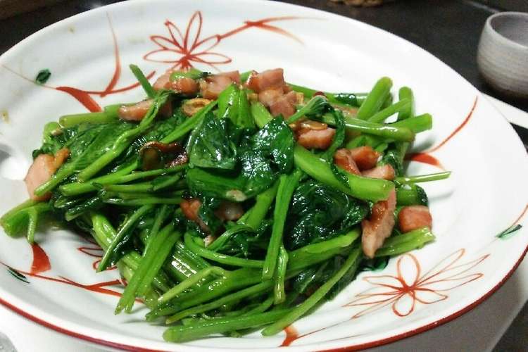 空芯菜 エンサイ とベーコンの炒め物 レシピ 作り方 By のどかなたぬき クックパッド 簡単おいしいみんなのレシピが352万品