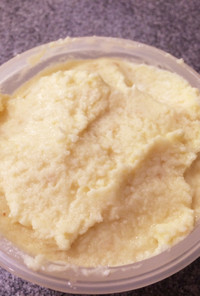 生クリームから作るアーモンドバター