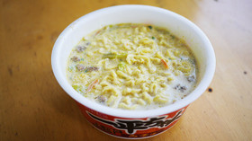 簡単再現!青森の味噌カレー牛乳ラーメン