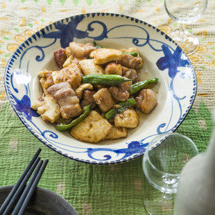 豚ばら肉と豆腐の黒酢炒め