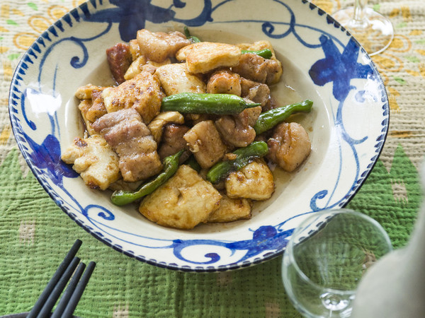 豚ばら肉と豆腐の黒酢炒め