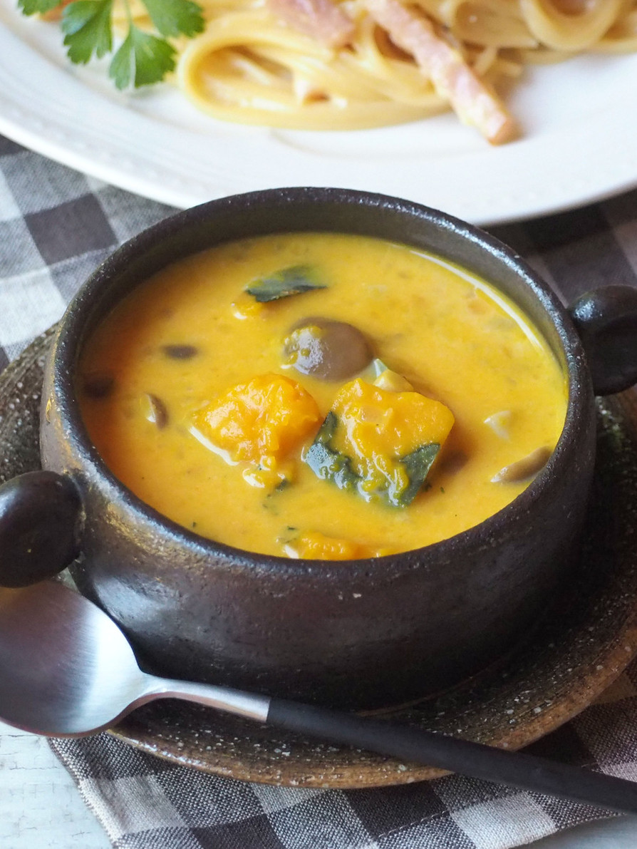簡単✿南瓜ときのこの濃厚クリームスープの画像