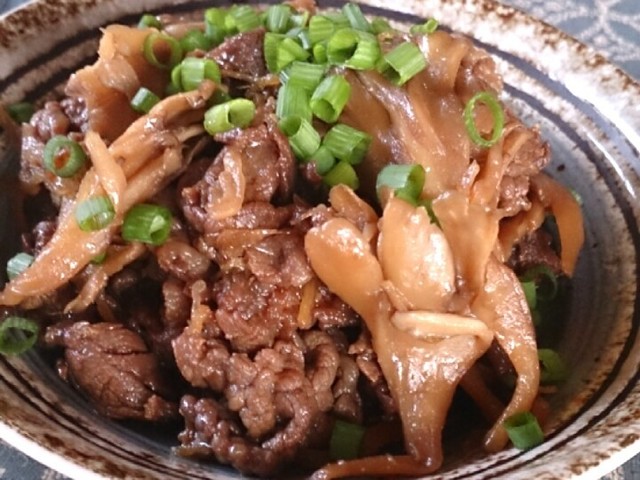 簡単柔らか 牛肉と舞茸のしぐれ煮 レシピ 作り方 By ももりん818 クックパッド 簡単おいしいみんなのレシピが361万品