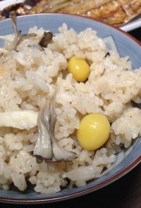 舞茸と銀杏の炊き込みご飯