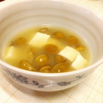 ナメコと豆腐の味噌汁〜(o˘◡˘o)の写真