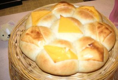 トリプルチーズ♪パンの写真