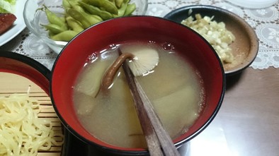 ナラタケ（ナラタケモドキ）の味噌汁の写真