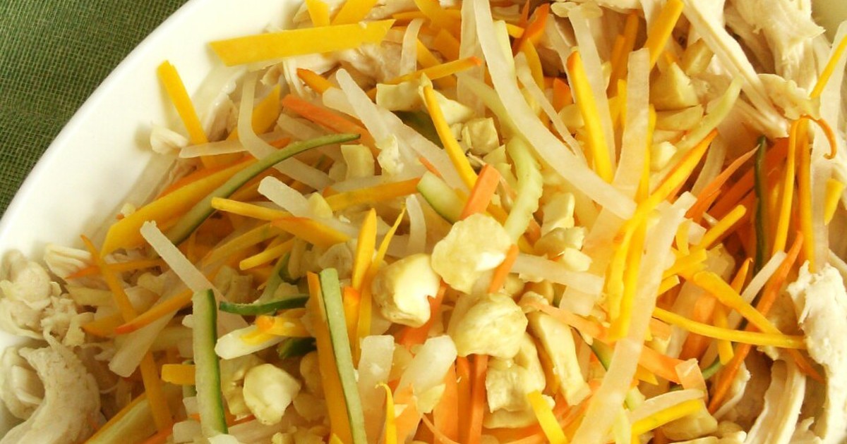  BBQチキンサラダ、BBQコリアンダーライムドレッシング添え レシピ