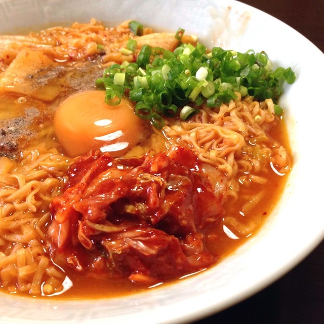 超簡単 3倍旨い赤いチキンラーメン レシピ 作り方 By チキラーのj クックパッド 簡単おいしいみんなのレシピが352万品 超簡単 3倍旨い赤いチキンラーメン レシピ 作り方 By チキラーのj クックパッド 簡単おいしいみんなのレシピが352万品