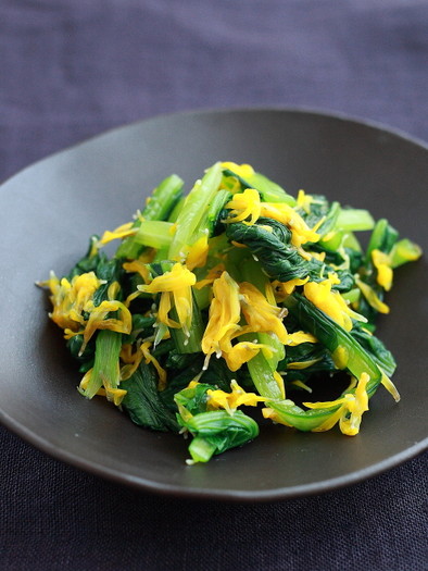 食用菊と小松菜のポン酢和えの写真