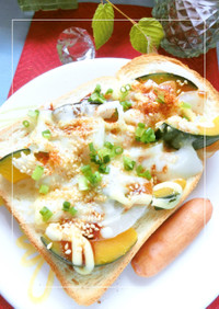 南瓜×玉葱のトースト　ゴマソース味