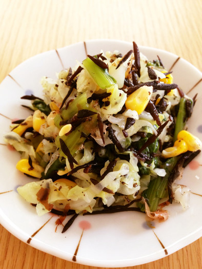 鉄分たっぷり小松菜とひじきのコーンサラダの写真