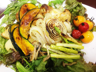 魚焼きグリルで簡単！グリル野菜サラダの写真