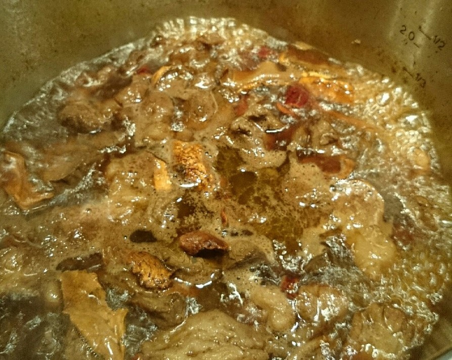 圧力鍋でポルチーニ茸が薫りたつ牛筋煮込みの画像