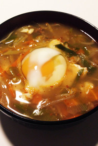 辛うま♡具だくさん韓国スープ