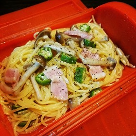 ルクエ☆オクラとしめじのペペロンチーノ
