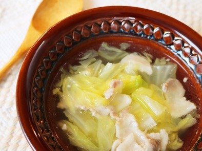白菜と豚肉の塩こうじスープの写真