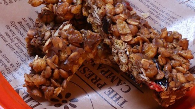 簡単チョコレートシリアルバー レシピ 作り方 By Kachichan クックパッド 簡単おいしいみんなのレシピが361万品