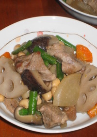 麺つゆで簡単★豚肉と根菜の煮物