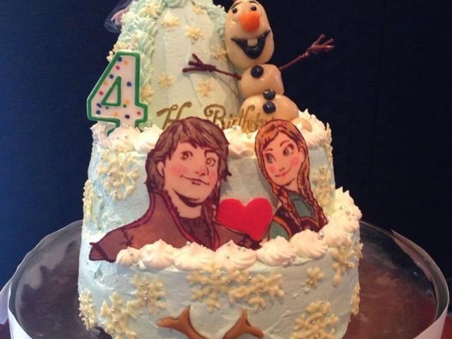 アナと雪の女王の誕生日ケーキ レシピ 作り方 By Rochefort クックパッド
