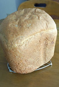 HB ライ麦入り ふんわりさくさく食パン
