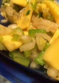 メインはマンゴ〜！の白菜サラダ完成。