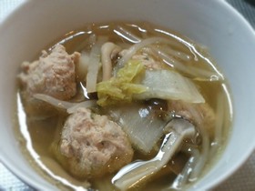 鶏だんごのスープ