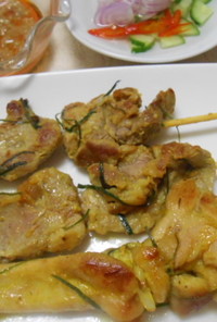 ハーブの串焼き「サテ」（タイ料理）