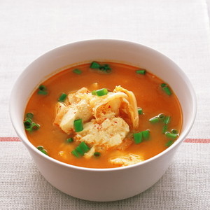 キムチ入り豆腐スープ