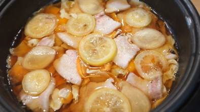 豚バラ肉と人参☆塩レモン鍋♪の写真