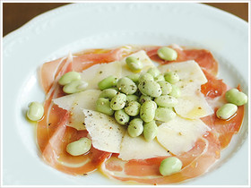 枝豆とペコリーノ、生ハムの前菜