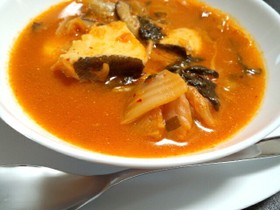 キムチで簡単!鱈のピリ辛スープ