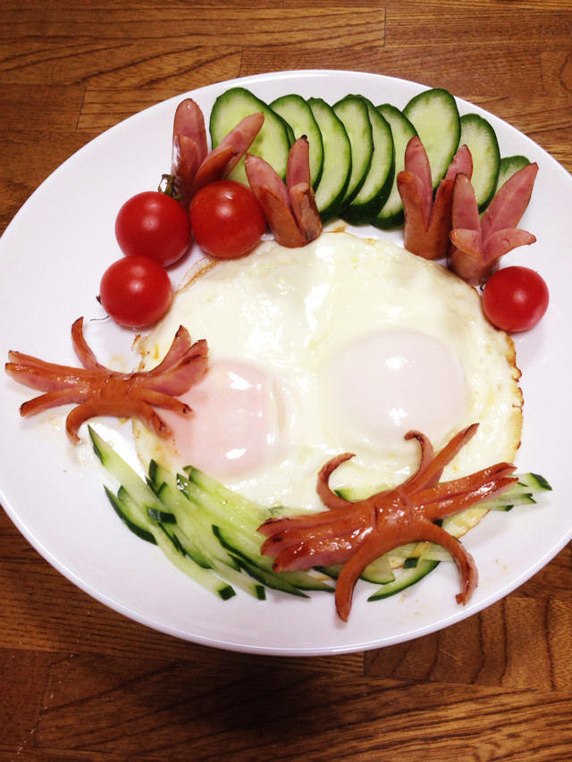 蟹さんウインナーの朝食の画像