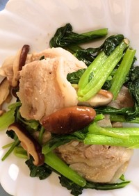 小松菜と豚バラ肉の炒め物