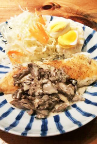 白身魚のソテー♫舞茸ソース