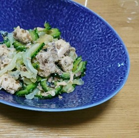 ゴーヤ(白菜)と鮭缶(ツナ缶)炒め