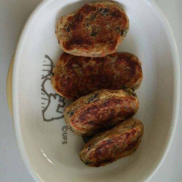 簡単離乳食後期９ 11ヶ月 納豆おやき レシピ 作り方 By Miiko0629 クックパッド 簡単おいしいみんなのレシピが360万品