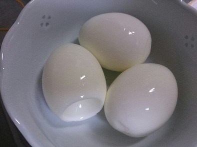 ゆで卵の簡単殻むき方法の写真