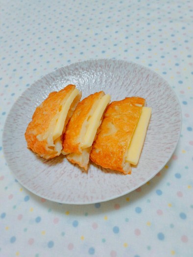 〖薩摩揚げのチーズサンド〗の写真