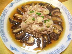 豚肉と椎茸の蒸し物