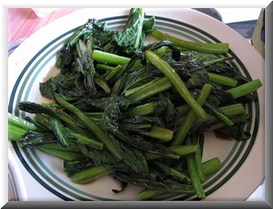 油菜（YU-CHOI）の炒め物の写真